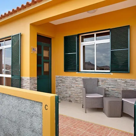 Cantinho Solpraia Дом отдыха Порту-Санту